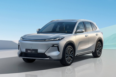 2025 Geely Galaxy Starship 7 EM-i Plug-in Hybrid SUV 